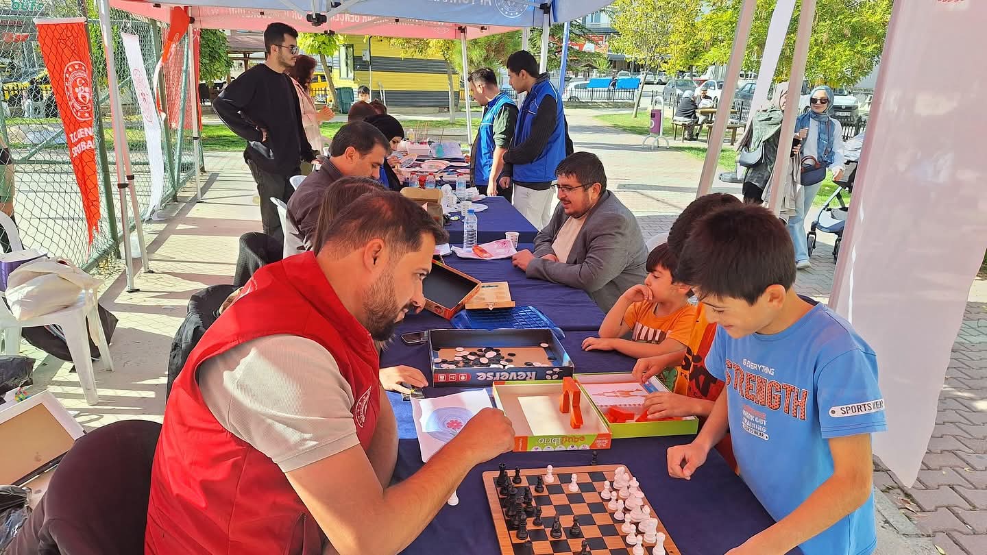 Gençlik Spor Festivali Afyonkarahisar da Coşkuyla Gerçekleştirildi