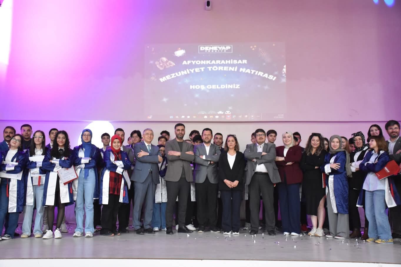 Afyonkarahisar Deneyap Teknoloji Atölyesinde  Mezuniyet Coşkusu 
