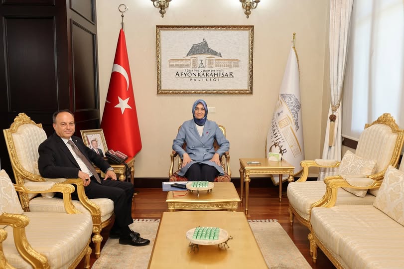 Afyonkarahisar Ticaret ve Sanayi Odası Başkanı Vali Yiğitbaşı’nı Ziyaret Etti