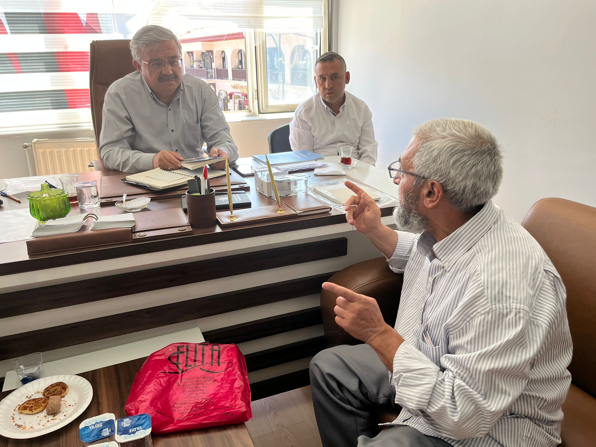 Halk Günü Toplantıları Artık İlçelerde: Vatandaşların Talepleri Dinleniyor