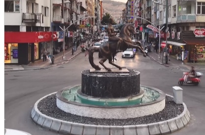 AK Parti'den CHP'li Başkanın Heykel Açıklamasına Tepki