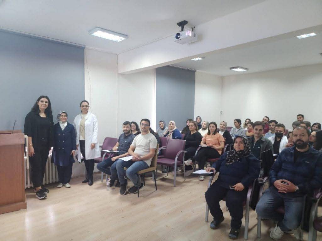 AFSÜ Diş Hastanesi Personeli Sertifikalı İş Sağlığı ve Güvenliği Eğitimi Aldı