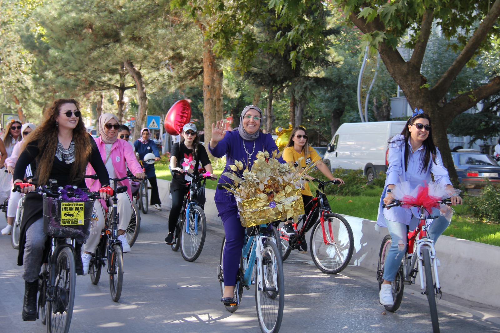 Afyonkarahisar’da Kadınlar 8. Kez Pedal Çeviriyor: Herkes Bu Tura Davetli
