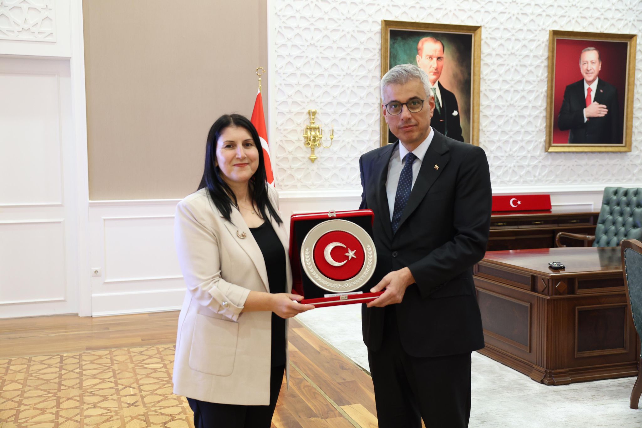 Ulusal Otizm Konfedarasyonunun  Raporu Sağlık Bakanlığında