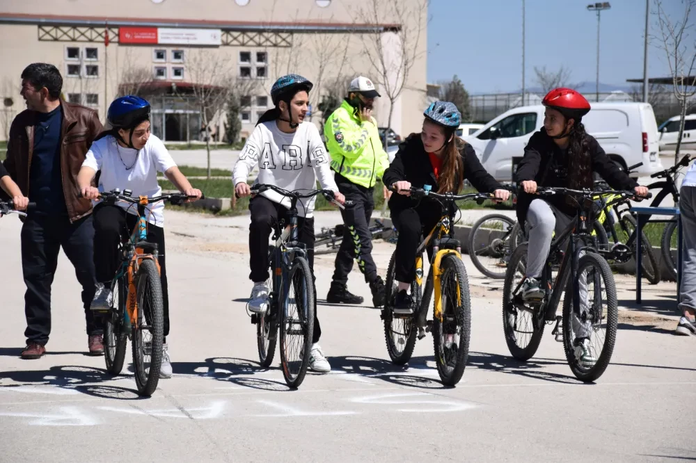 Genç Pedallar Kocatepe’de Yarıştı